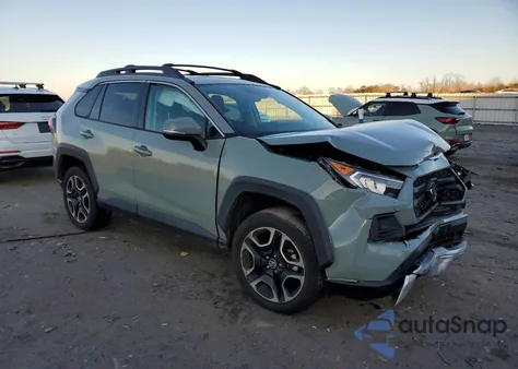 2019 Toyota Rav4 Adventure из США, поврежденный, VIN 2T3J1RFV7KW005221